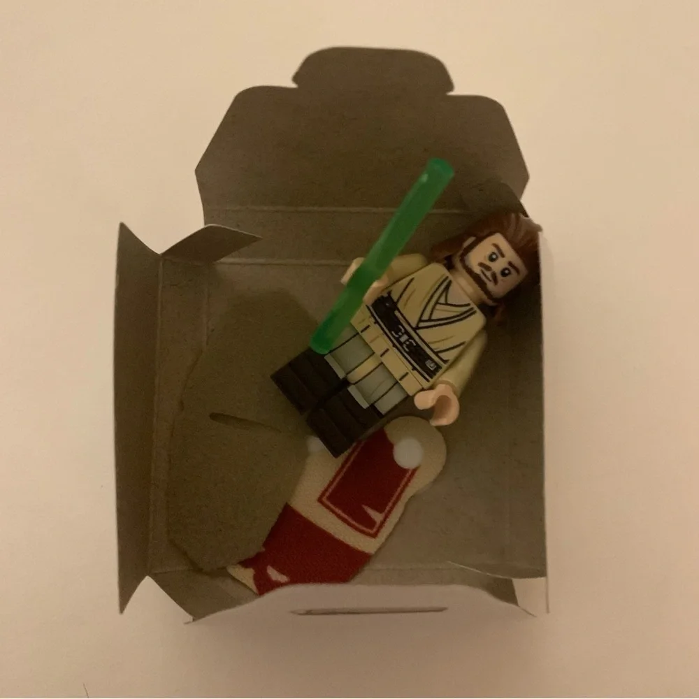 LEGO Star Wars Qui-Gon Jinn RARE VARIANT REDDISH BROWN 75383